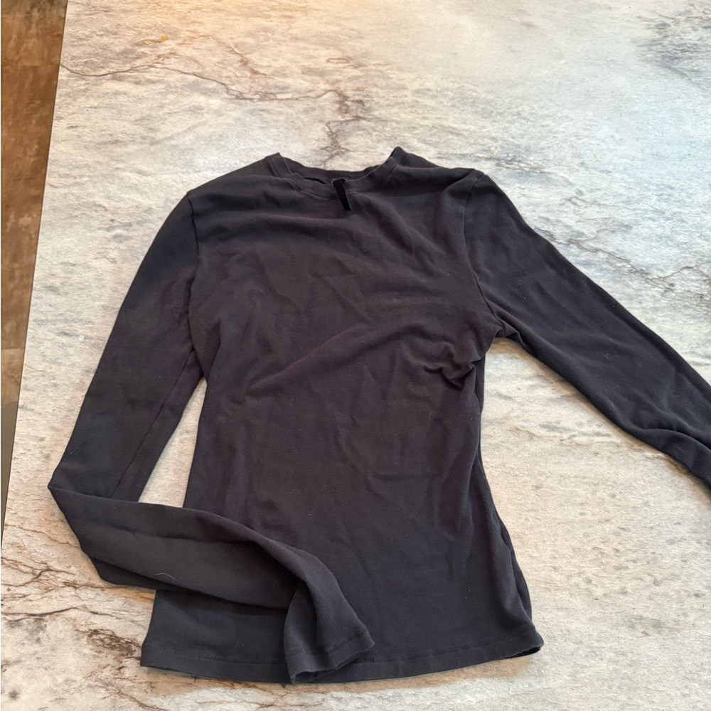 SKIMS Charcoal Long Sleeve Women's Top